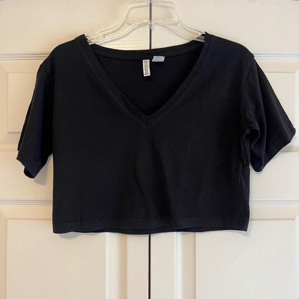 H&M Divided 100% Cotton Black Cropped V-Neck Tee Size XXS